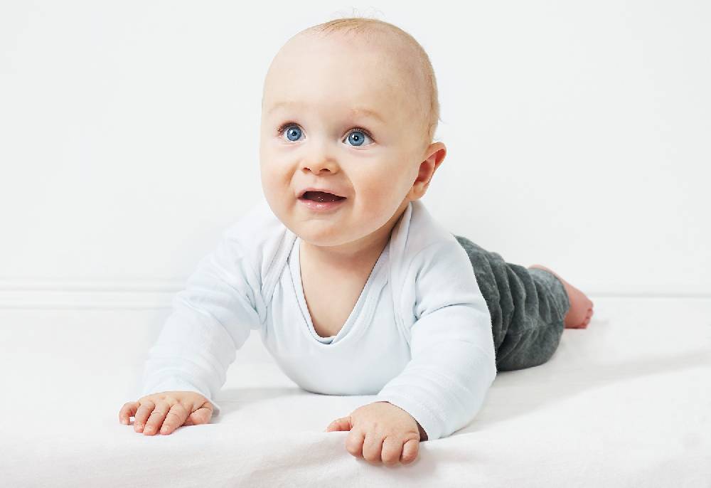 Pinolino Jersey-Spannbetttücher für Wiegen, Anstellbettchen und Kinderwagen im Doppelpack, weiß Großer Ausverkauf