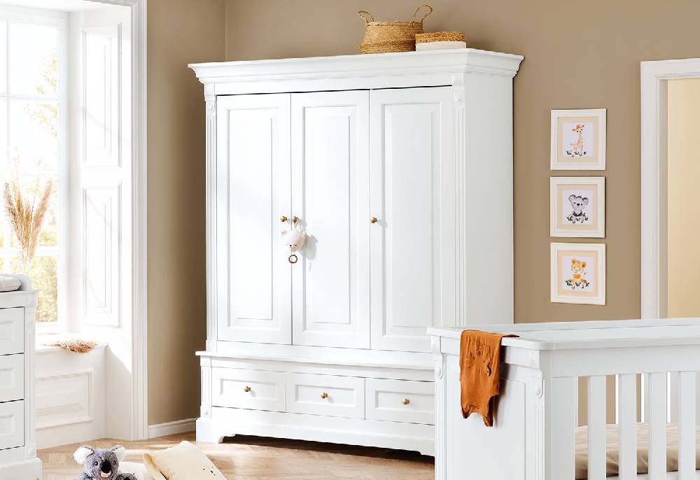 Pinolino Limited Edition - Kleiderschrank 'Emilia Gold' groß - Auslaufartikel Angebote