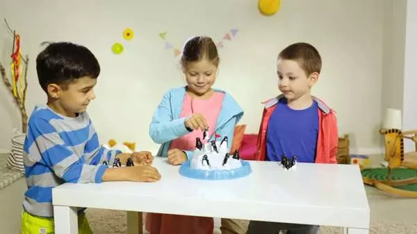 Ravensberger Matratzen Plitsch - Platsch Pinguin - Kinderspiel ab 4 Jahren Tiefpreis