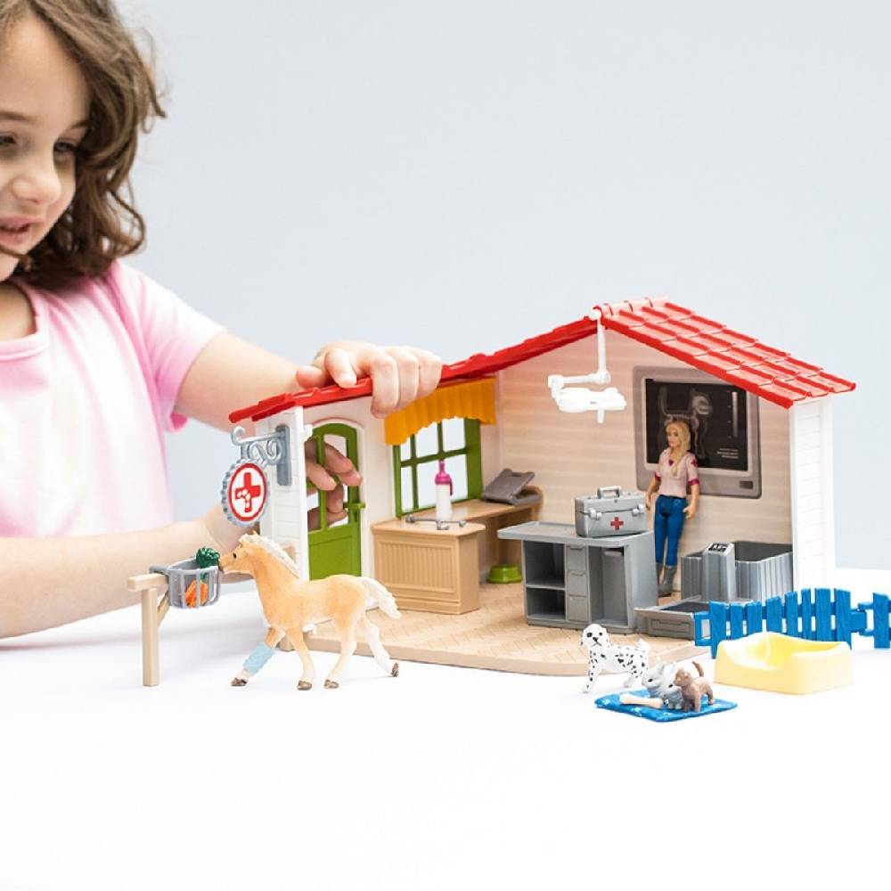 Schleich Tierarzt-Praxis mit Haustieren Fabrikladen
