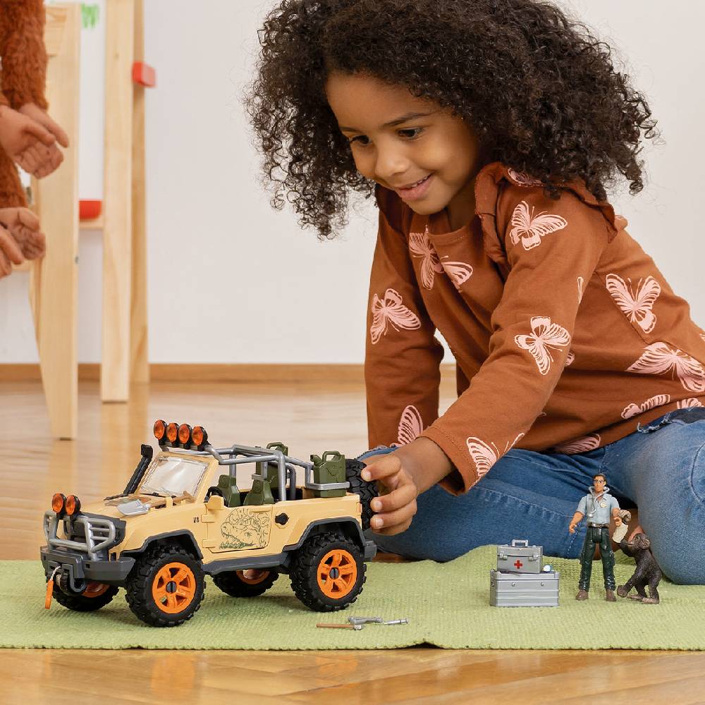 Schleich Geländewagen mit Seilwinde Heißer Verkauf