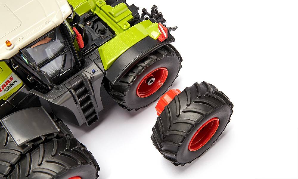 Siku Zusatzräder für Claas Xerion 5000 TRAC VC 10671500000 Letzter Tag