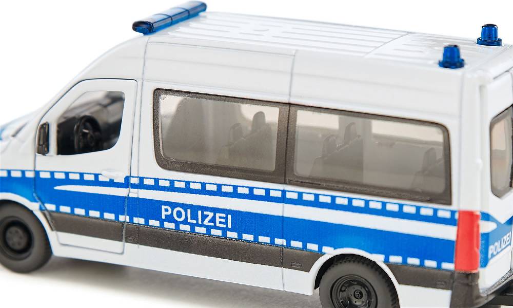 Siku Mercedes-Benz Sprinter Bundespolizei 10230500001 Angebote