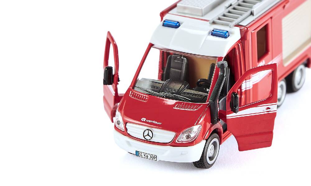Siku Mercedes-Benz Sprinter 6x6 Feuerwehr 10211300000 Nur noch ein Tag übrig