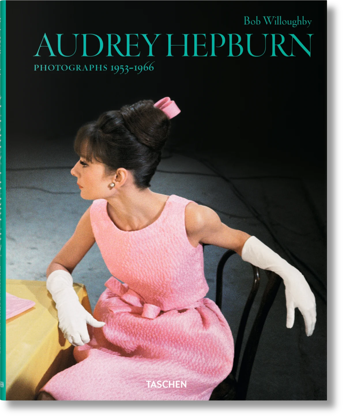 TASCHEN Bob Willoughby. Audrey Hepburn. Photographs 1953–1966