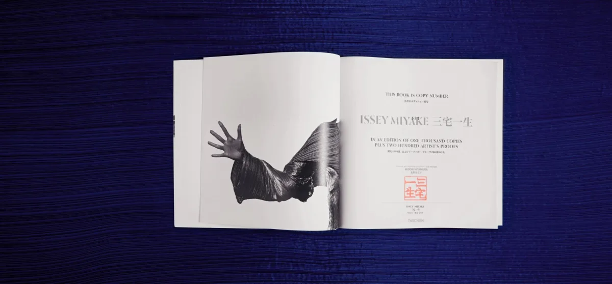 TASCHEN Issey Miyake Saisonschlussverkauf