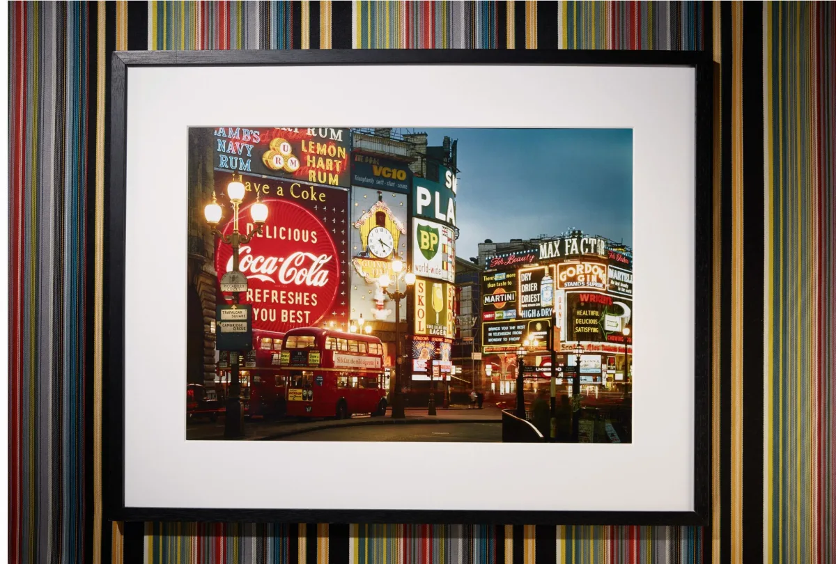 TASCHEN London. Portrait of a City, Paul Smith Edition No. 1–500 ‘Piccadilly Circus’ Kauf eins, bekomm eins gratis