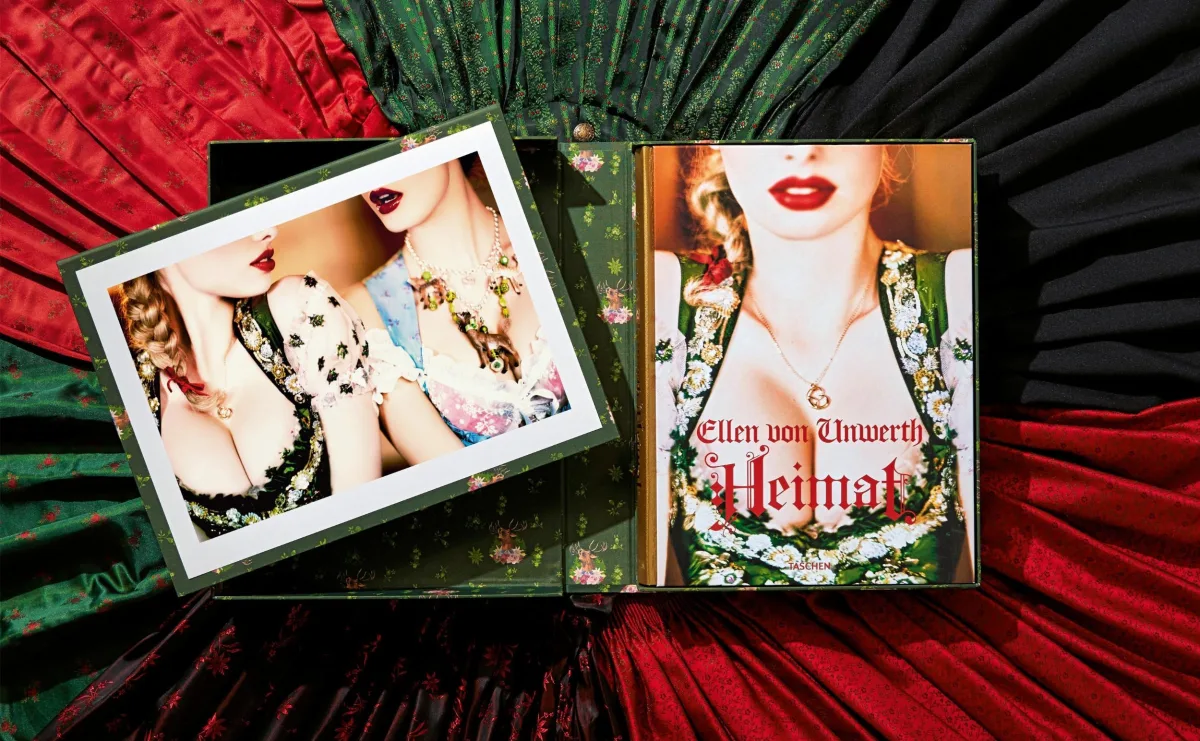 TASCHEN Ellen von Unwerth. Heimat. Art Edition No. 1–100 ‘Tête-à-tête’ Begrenzte Freigabe