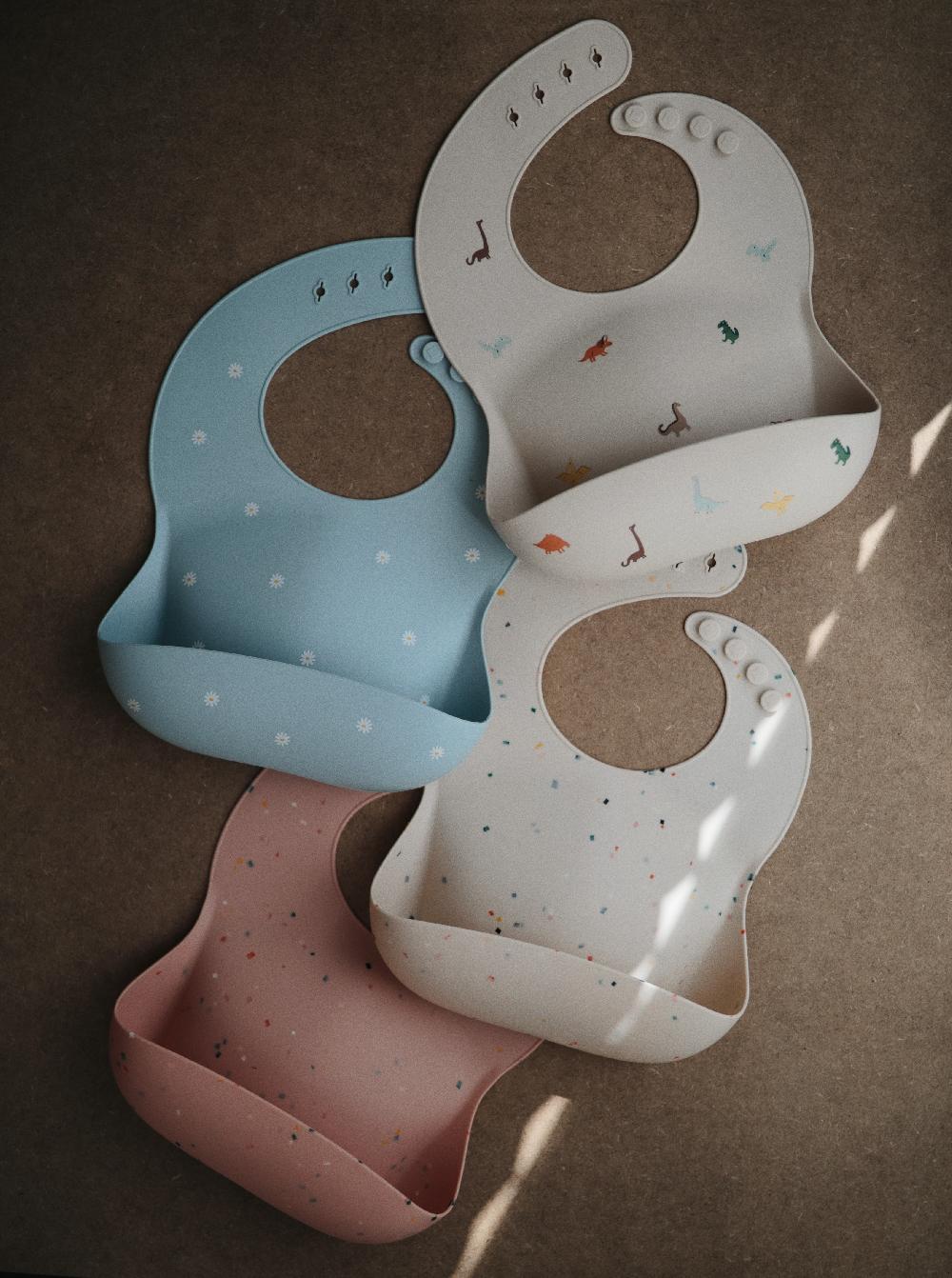 babymarkt Silikonlätzchen White Daisy Letzter Tag