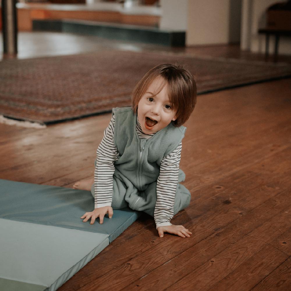 babymarkt emma & noah Schlafsack mit Umschlag-Füßen Essential Mint Heißer Verkauf