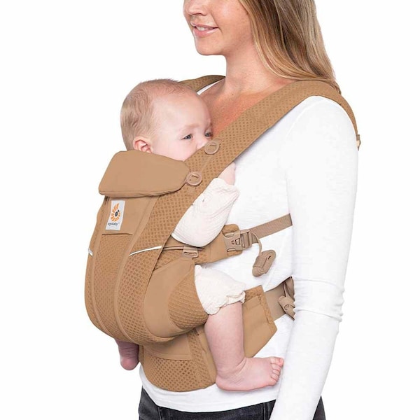 babywalz Ergobaby® - Omni BreezeBabytrage 4 Tragepositionen Camel Brown Lagerräumung