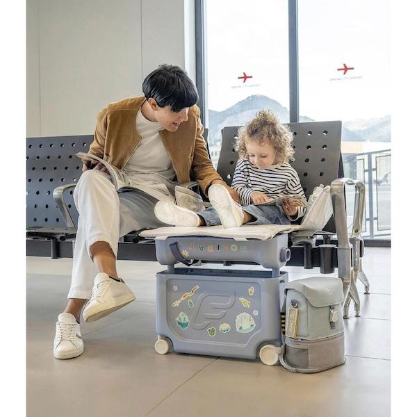 babywalz Stokke® - JetKids™ by Stokke®Reiseset inkl. BedBox und Wickelrucksack arctic blue Osterangebot