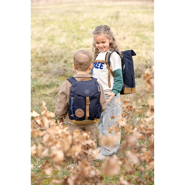 babywalz LässigKindergartenrucksack Outdoor Mini Backpack Little Gang dunkelblau Vatertagsangebot