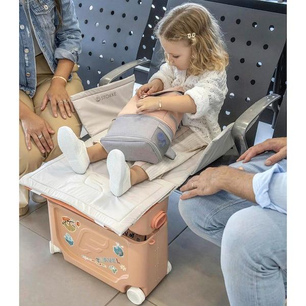 babywalz Stokke® - JetKids™ by Stokke®Reiseset inkl. BedBox und Wickelrucksack coral pink Neueste Mode