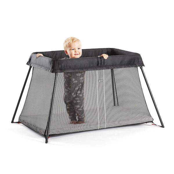 babywalz BabyBjörnReisebett Light schwarz Im Verkauf