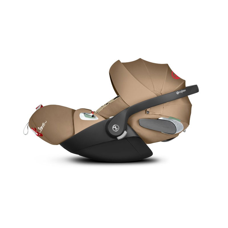 babyonlineshop CYBEX Cloud T i-Size Design Collection One Love Nur noch ein Tag übrig